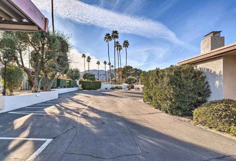 Trendy Palm Desert Home W/ Patio, Pool Access