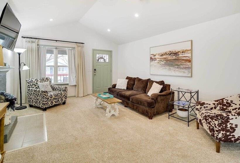 Tulsa Vacation Home ~ 3 Mi To Downtown