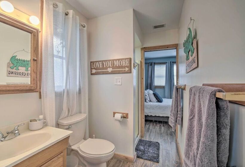 Unplugged Withlacoochee Riverfront Retreat!