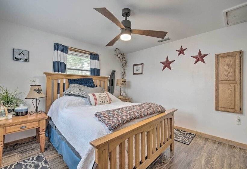 Unplugged Withlacoochee Riverfront Retreat!