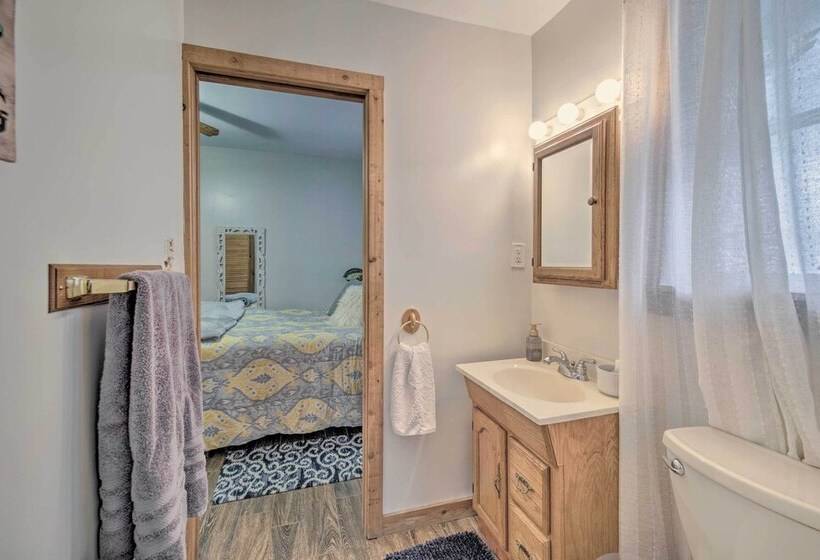 Unplugged Withlacoochee Riverfront Retreat!