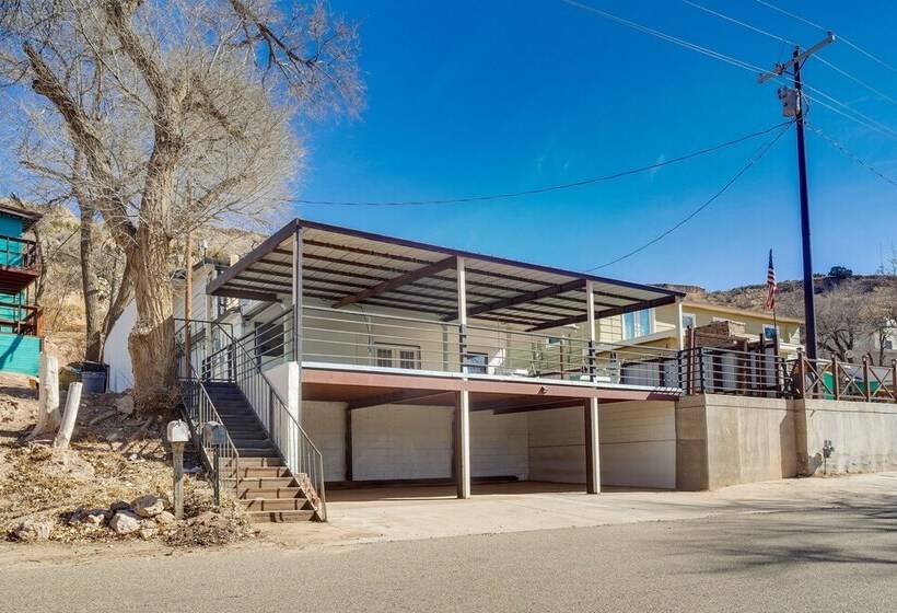 Updated Buffalo Springs House On The Lake!