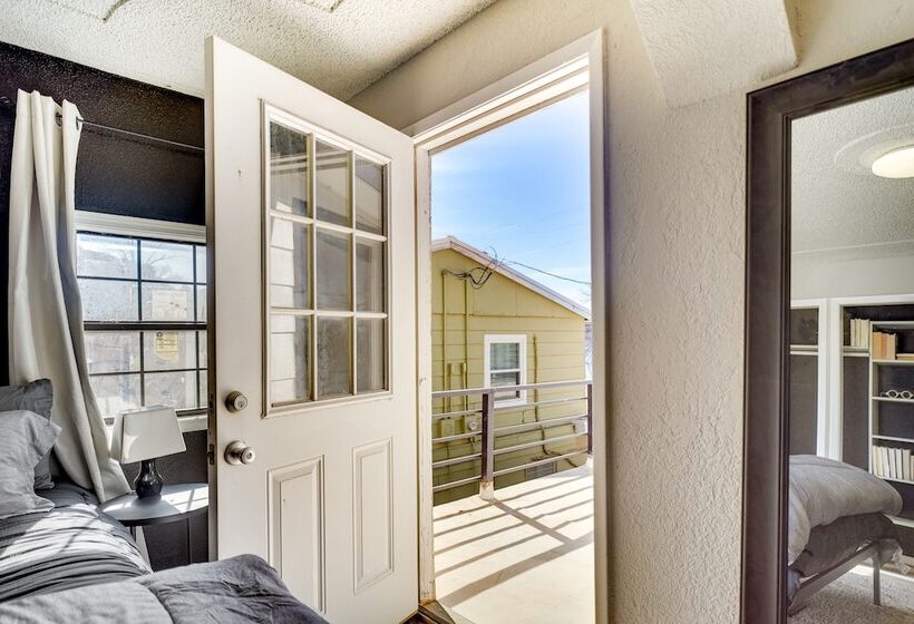 Updated Buffalo Springs House On The Lake!