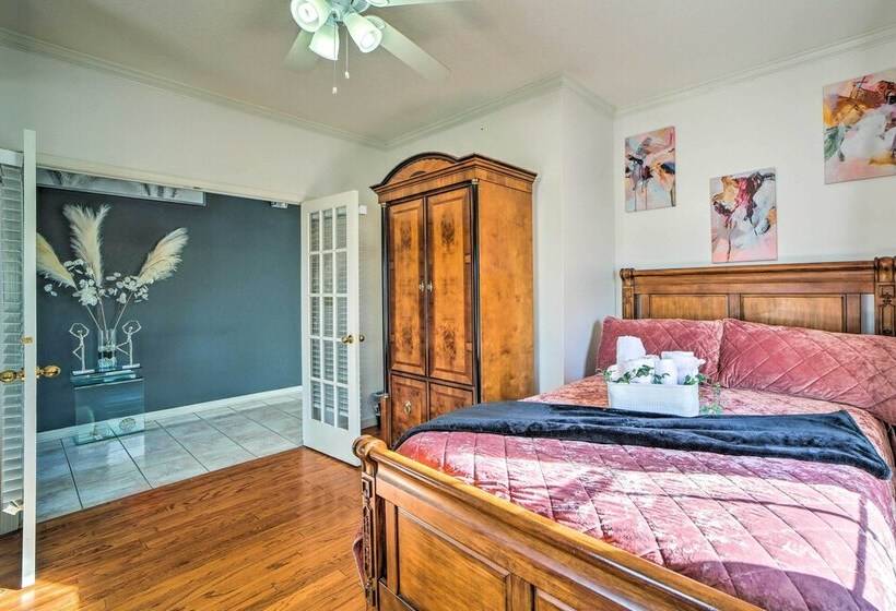 Upscale Home W/ Views & Game Room!