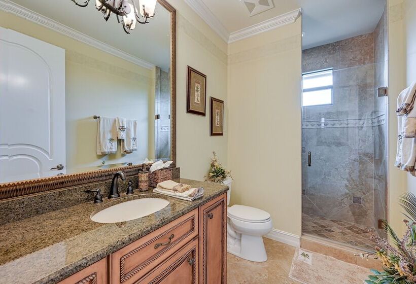 Upscale Marco Island Home W/ Pool, 1 Mi To Beach