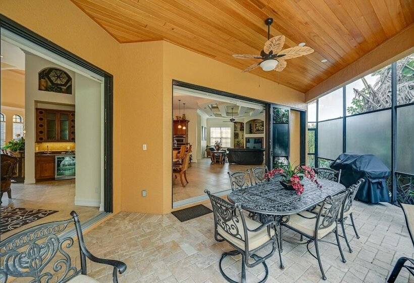 Upscale Marco Island Home W/ Pool, 1 Mi To Beach