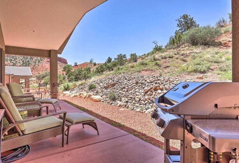 Kanabin  Near Zion Np: Luxe Home W/ Fire Pit!