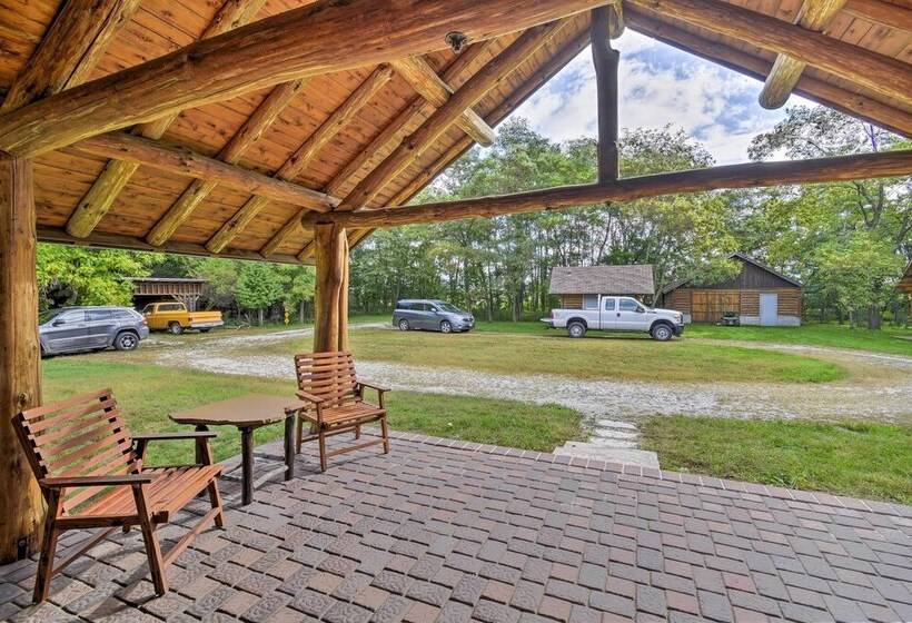 Valders Log Home Near Eea Air Show & Sheboygan!