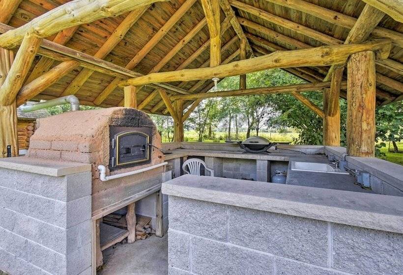 Valders Log Home Near Eea Air Show & Sheboygan!