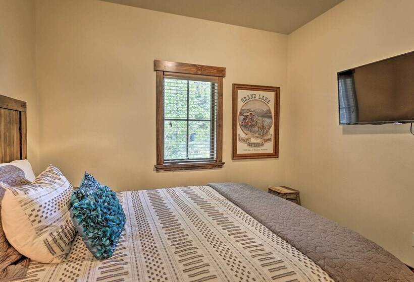 Walk To Main St & Marina: Grand Lake Cabin!
