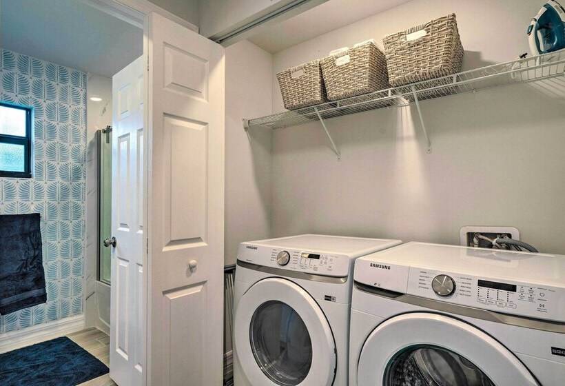 Waterfront Cape Coral Retreat W/ Heated Pool!