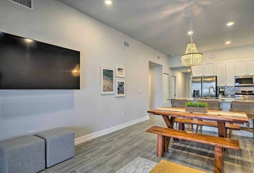 Waterfront Cape Coral Retreat W/ Heated Pool!