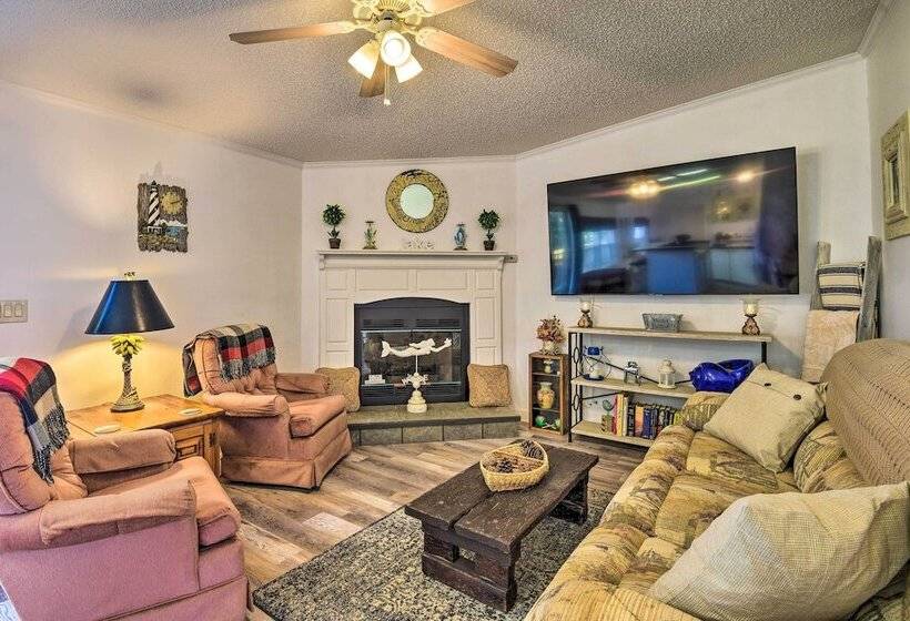 2 Living Rooms: Crescent City Home