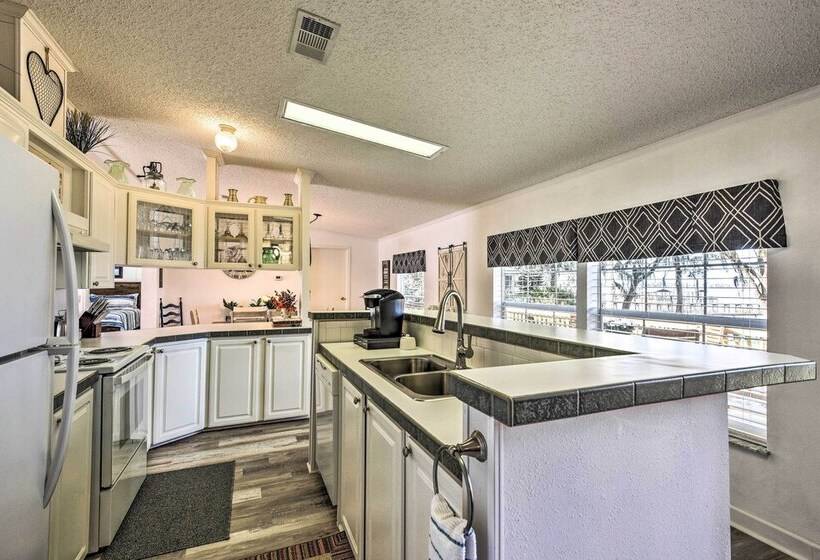 2 Living Rooms: Crescent City Home