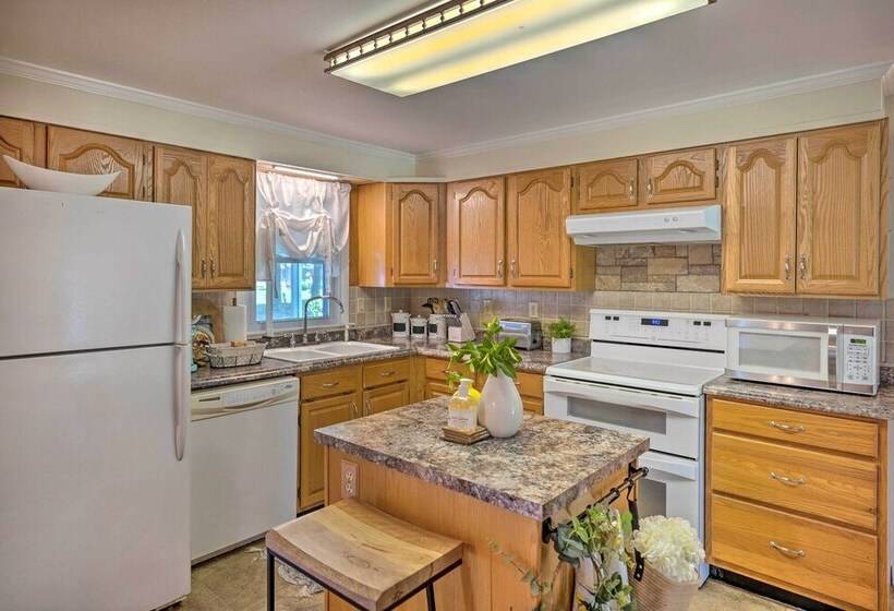 Waterfront Reedville Home W/ Private Dock!