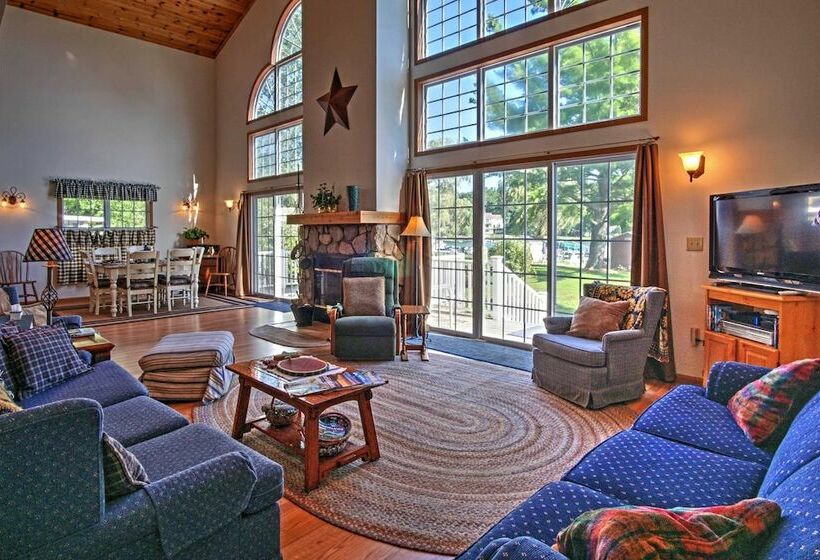 Waterfront Vandalia House W/ Dock On Donnell Lake!