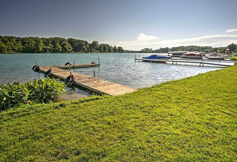 Waterfront Vandalia House W/ Dock On Donnell Lake!