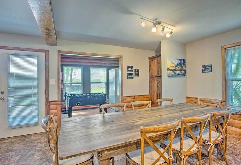 Waterfront Yantis Retreat W/ Deck & Zipline!