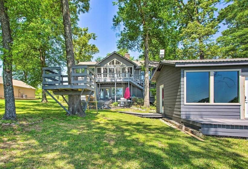 Waterfront Yantis Retreat W/ Deck & Zipline!