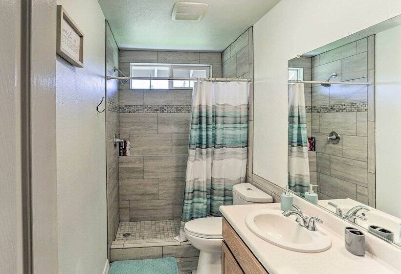 Weaverville Family Home: Mtn Views & Fire Pit