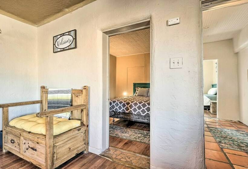 Welcoming Albuquerque Home Near Old Town!