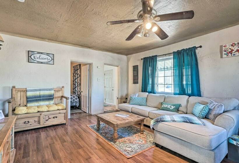 Welcoming Albuquerque Home Near Old Town!