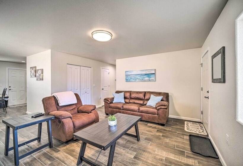 Welcoming Carlsbad Home Near Parks & Town!