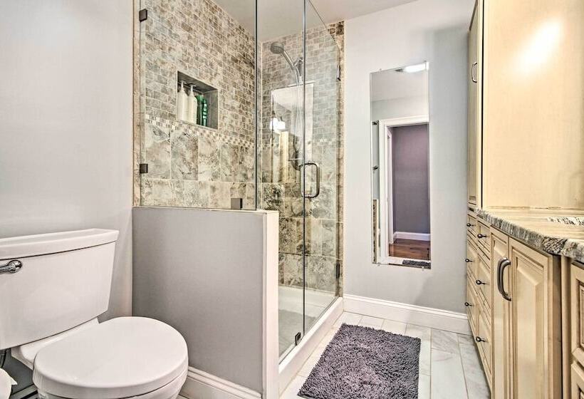 West Dover Home   3 Miles To Mount Snow Resort!