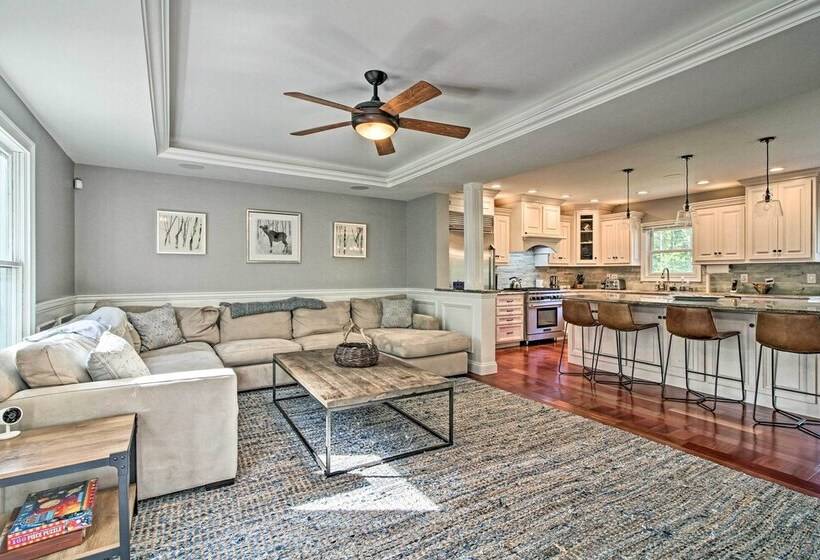 West Dover Home   3 Miles To Mount Snow Resort!