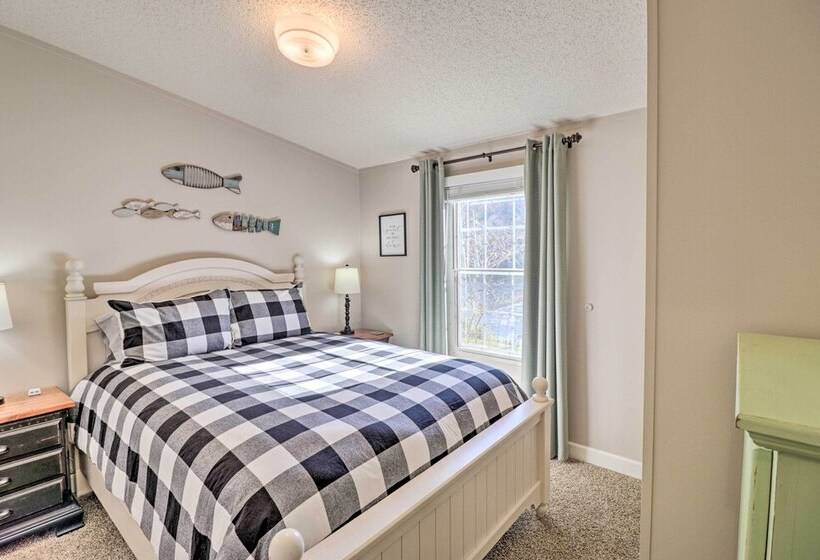 White River Fishing Escape W/ Deck & Patio!