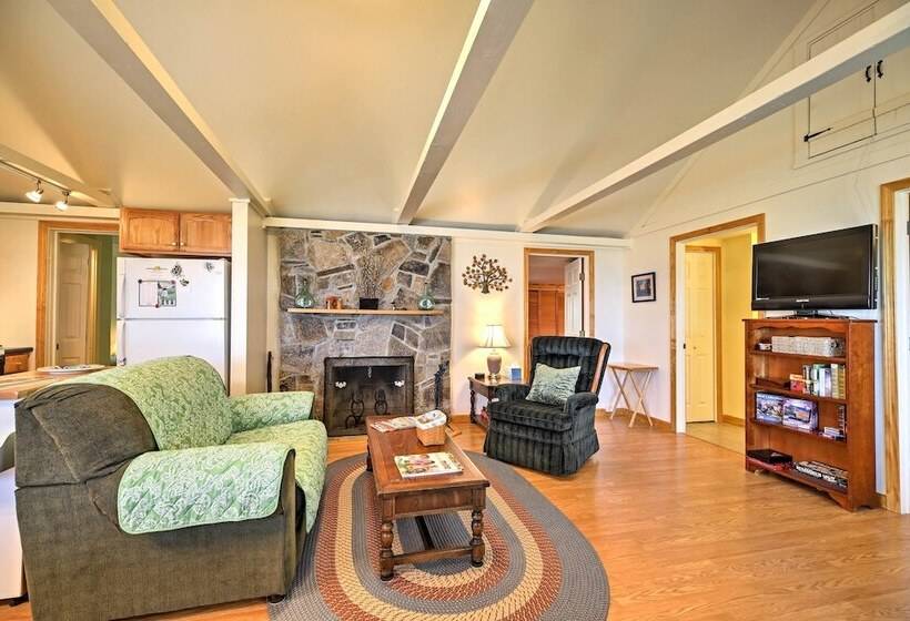 Willow Point  ~ Lake Champlain House W/ 2 Kayaks!