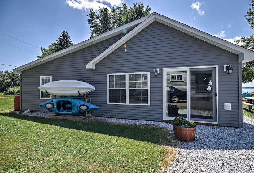 Willow Point  ~ Lake Champlain House W/ 2 Kayaks!