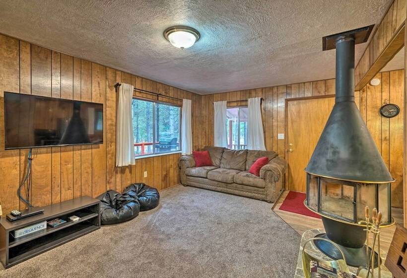 2 Cozy Island Park Cabins W/ Near The Lake!