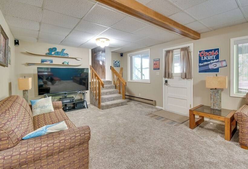 2 Level Home W/ Deck: 1/2 Mi To Lake Mcconaughy!