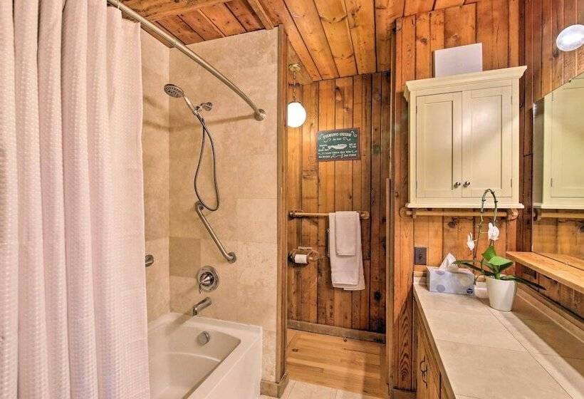 A Frame Home W/ Breathtaking Views & Hot Tub!