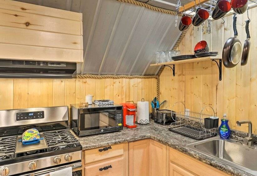 A Frame Mtn Cabin ~ 35 Mi To Yellowstone Np!