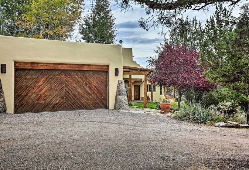 Adobe Home   River & Mtn Views W/ Hot Tub!