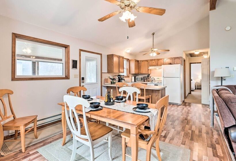 Albrightsville Cabin W/ Fire Pit: Swim, Hike & Ski