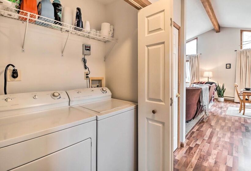 Albrightsville Cabin W/ Fire Pit: Swim, Hike & Ski