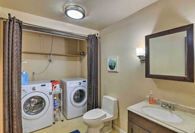 Near Downtown & Fishing: Anchorage Escape!