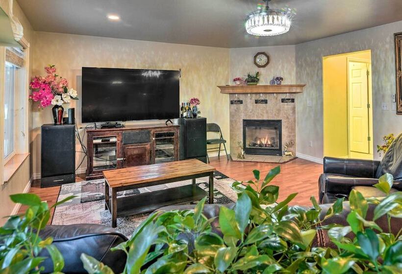 Anchorage Home ~ 8 Mi To Downtown!