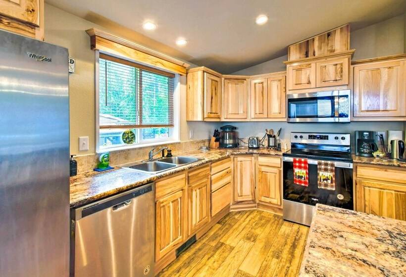 Awesome Hoodsport Cabin   Nearby Hiking Areas