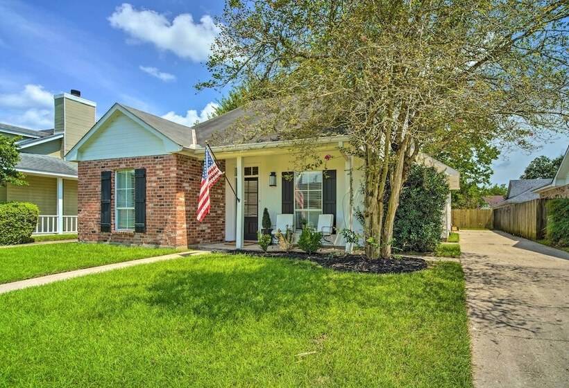 Baton Rouge Game Day House W/ Chic Yard Space