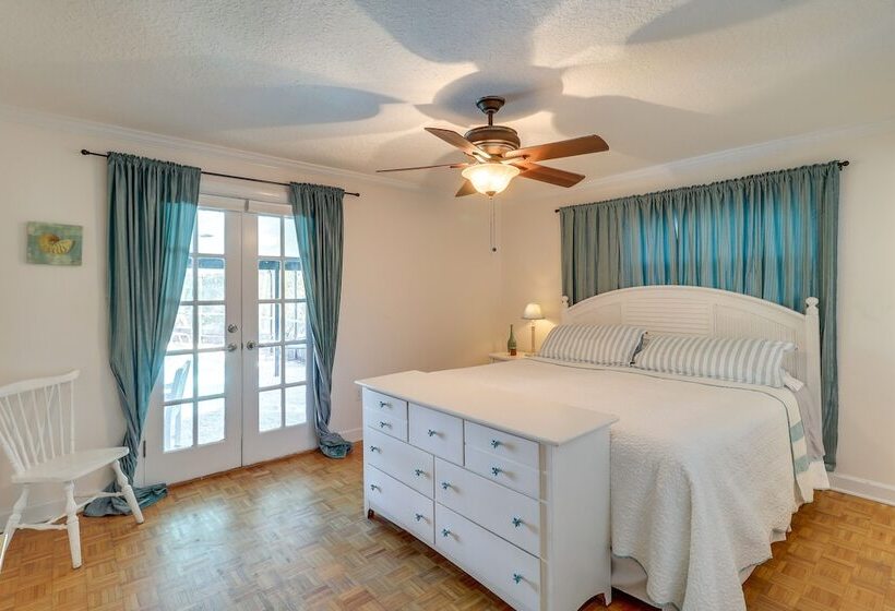Beach Retreat In Jacksonville: Pet/family Friendly