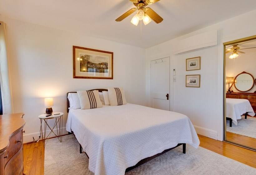 Beautiful Colonial Home On The Choptank River