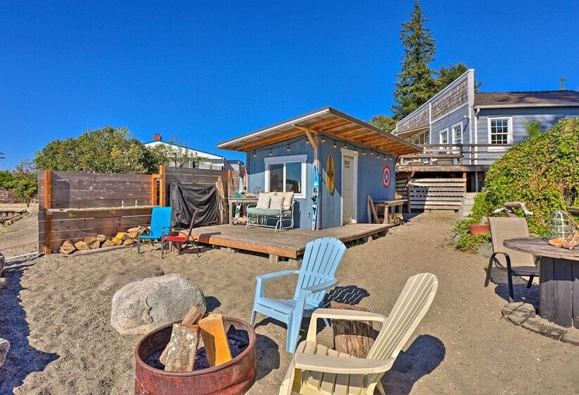 Gig Harbor House W/ Private Beach + Views!