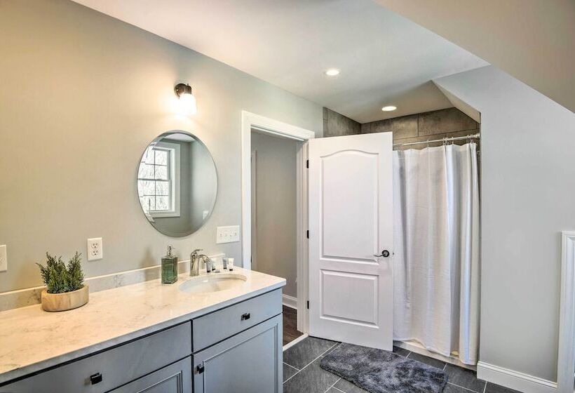 Belmont Home W/ Mtn View, 9 Mi To Gunstock Resort