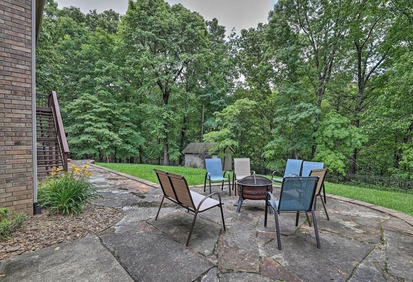 Bentonville Home W/ Pool Table, 2 Mi To Downtown!