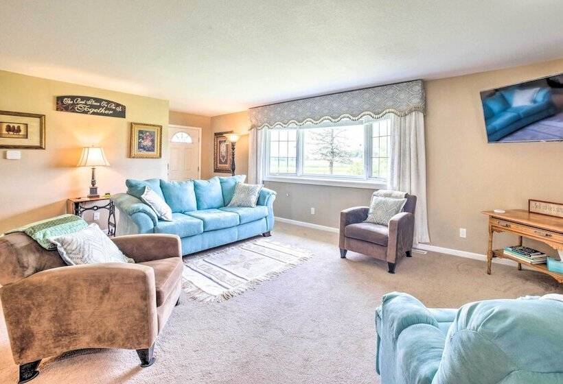 Bloomington Family Home   Private Deck & Yard