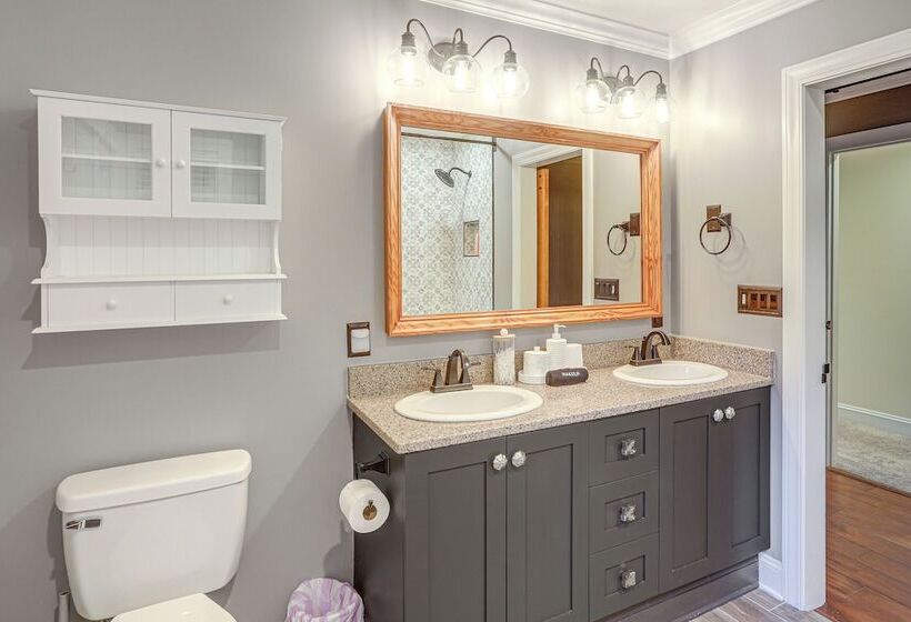 Boone Home W/ Fire Pit   Near App Ski & Sugar Mtn!